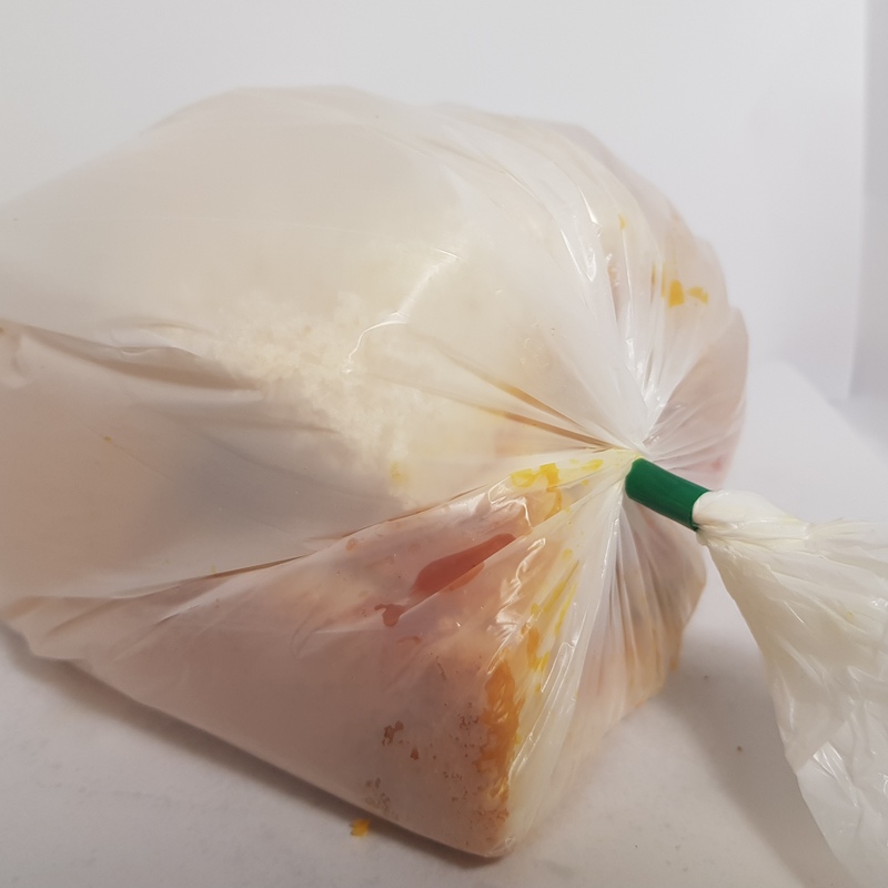 White bag/green tape Kota R&nbsp;20,00
Introducing the White Bag/Green Tape Kota-a signature street-style delight from our catering kitchen! Packed with flavour